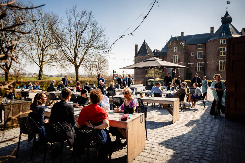 trouwen-bij-kasteel-Ammersoyen-07