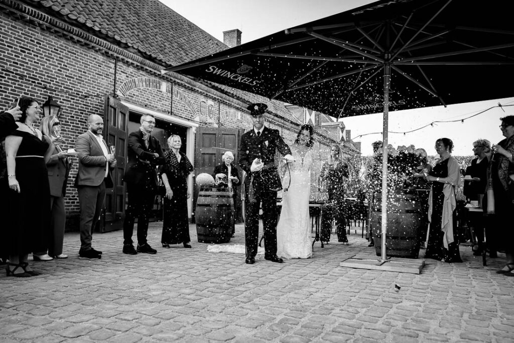 trouwen-bij-kasteel-Ammersoyen-16