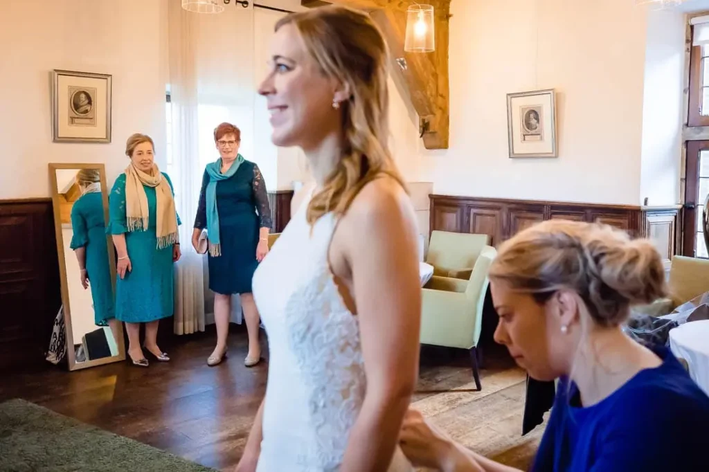 Bruidsvrouw gefotografeerd in Hoorn
