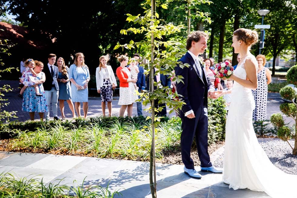 Bruidsfotografie Waalwijk in de zon